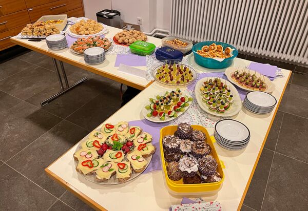 Fingerfood-Buffet nach dem Gottesdienst