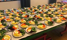Salatteller beim Offenen Nachmittag